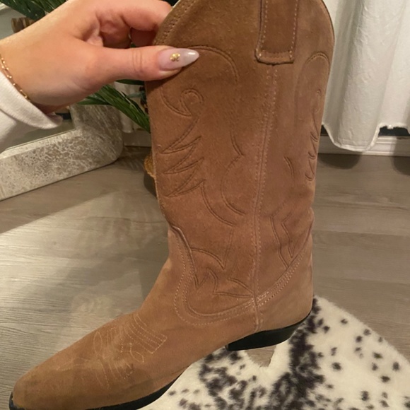 Cowgirl Boots - Picture 2 of 4